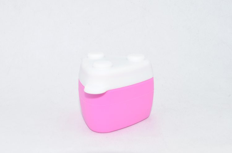 Small Triangle Travel Silicone Jar