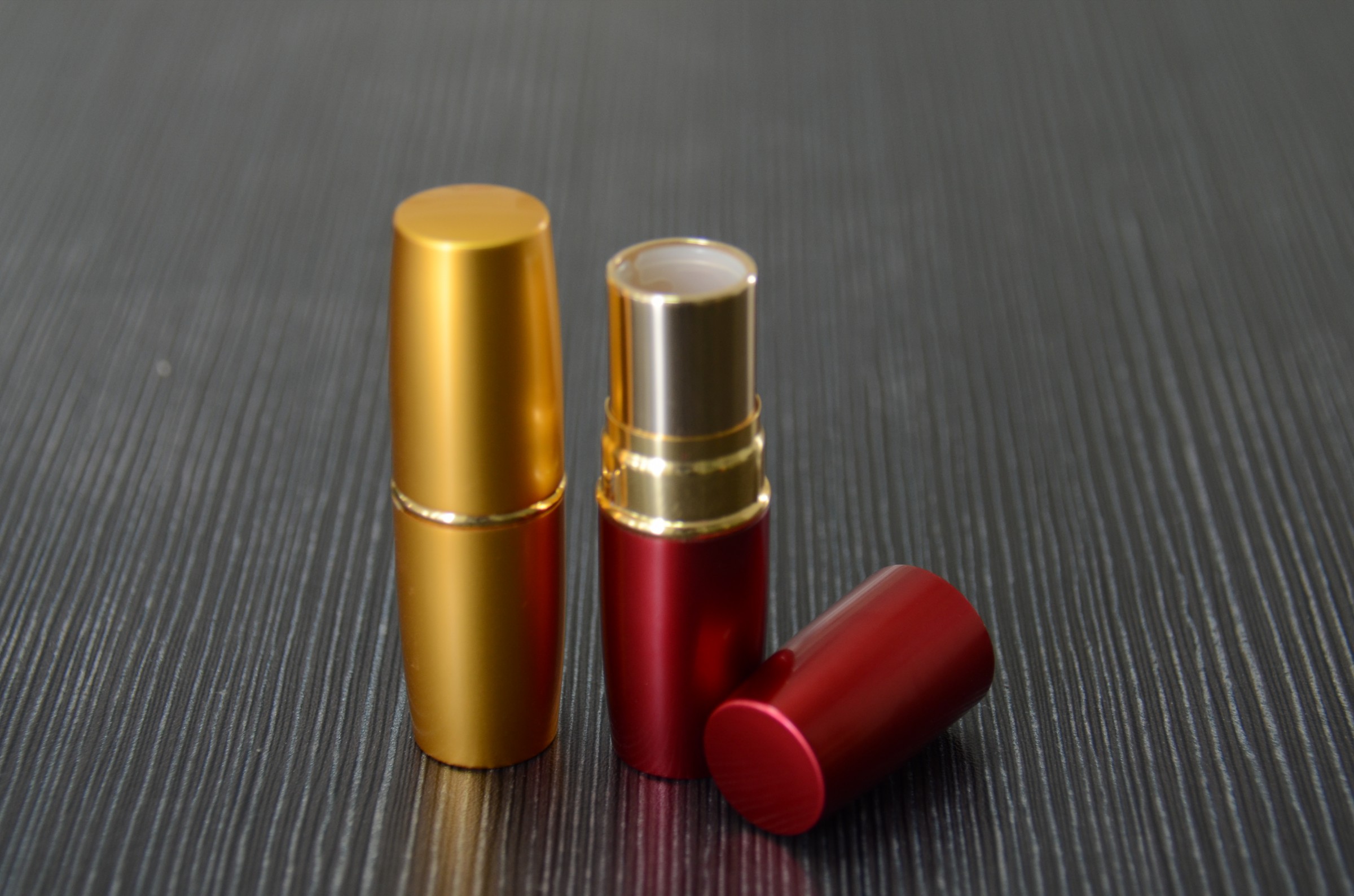 gold empty aluminum lipstick tube