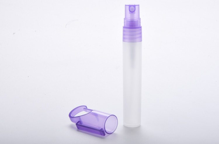 Pocketable mini perfume sprayers