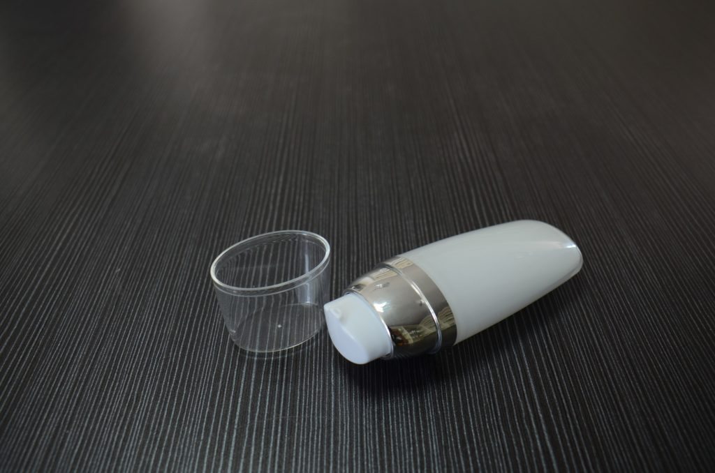 airless tube bottle for cosmetics