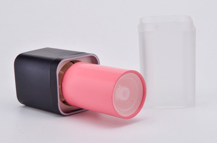 square cosmetic airless bottle