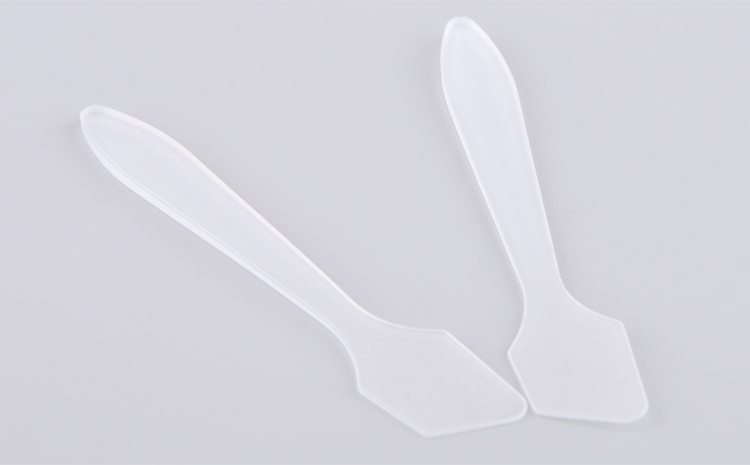 plastic cosmetic spoon